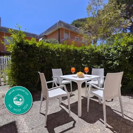 -cortile Privato- 2 Min Dal Mare Wifi Ac * Marcelli