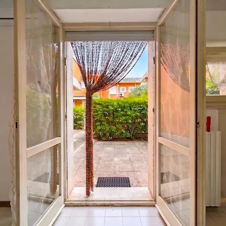 Διαμέρισμα -cortile Privato- 2 Min Dal Mare Wifi Ac