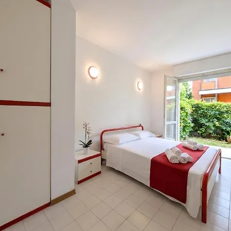 Διαμέρισμα -cortile Privato- 2 Min Dal Mare Wifi Ac