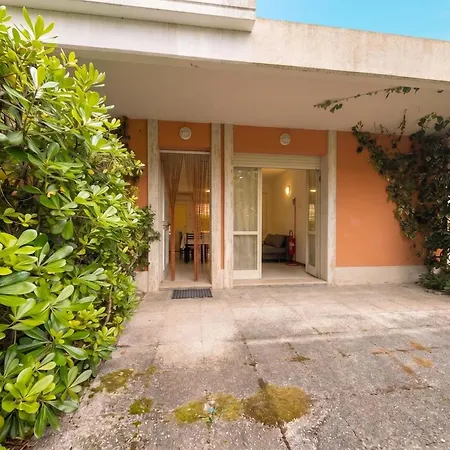 -cortile Privato- 2 Min Dal Mare Wifi Ac