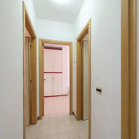 -cortile Privato- 2 Min Dal Mare Wifi Ac * Marcelli